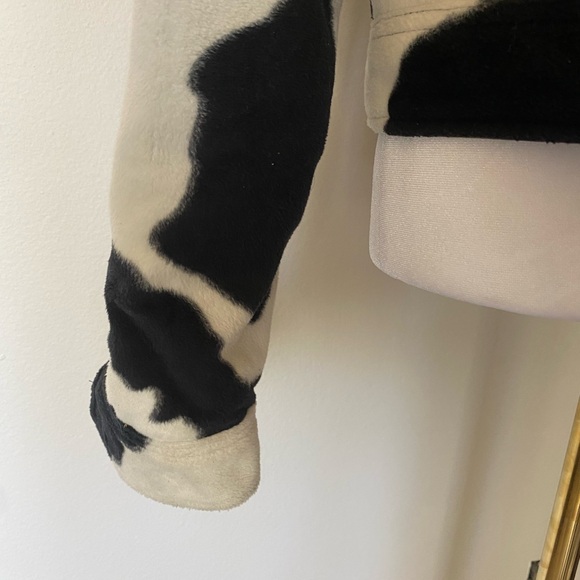 Reversible Cow Print Jacket size small - Picture 5 of 9